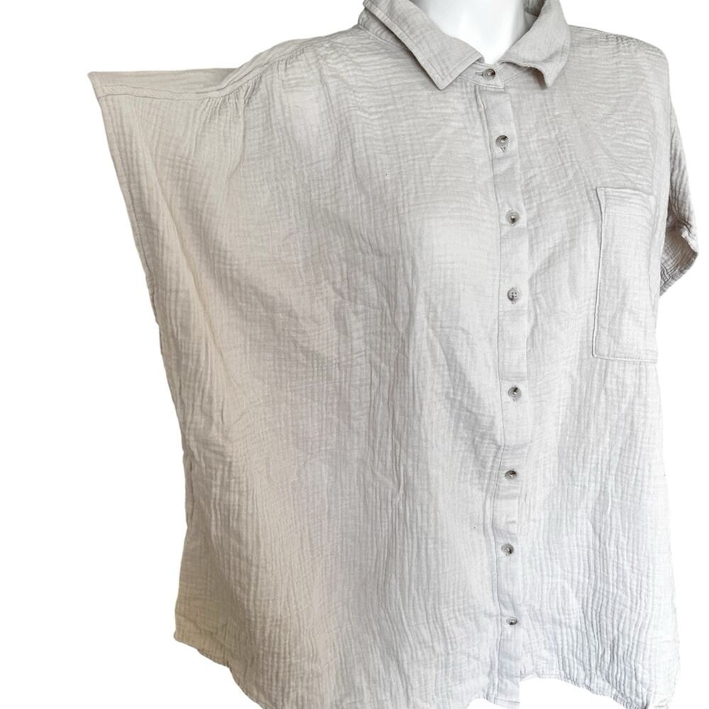 Torrid Cream Textured Cotton Button Front Blouse Pocket Size 5 - Picture 2 of 9